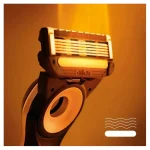 خودتراش ژیلت مدل Gillette Labs Heated Razor به همراه تیغ یدک - Image 3