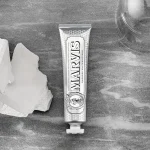 خمیر دندان سفید کننده مارویس مخصوص سیگاری ها Smokers Whitening Mint ایتالیایی 85میل - Image 2